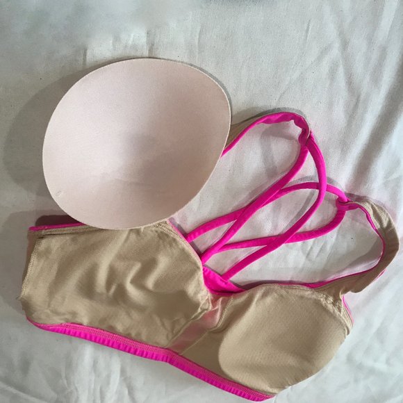 Never worn like new Lululemon Free To Be Bra - Picture 9 of 10